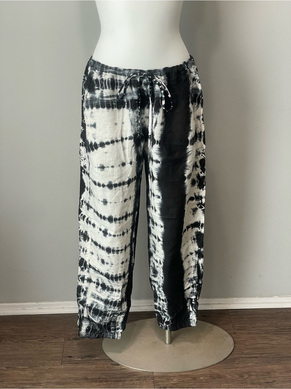 Hard Tail Black & White Tie-Dye Drawstring Joggers
